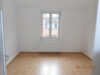 renovierte 2-Zimmer-Altbauwohnung in Stuttgart-Heslach - Vinyl